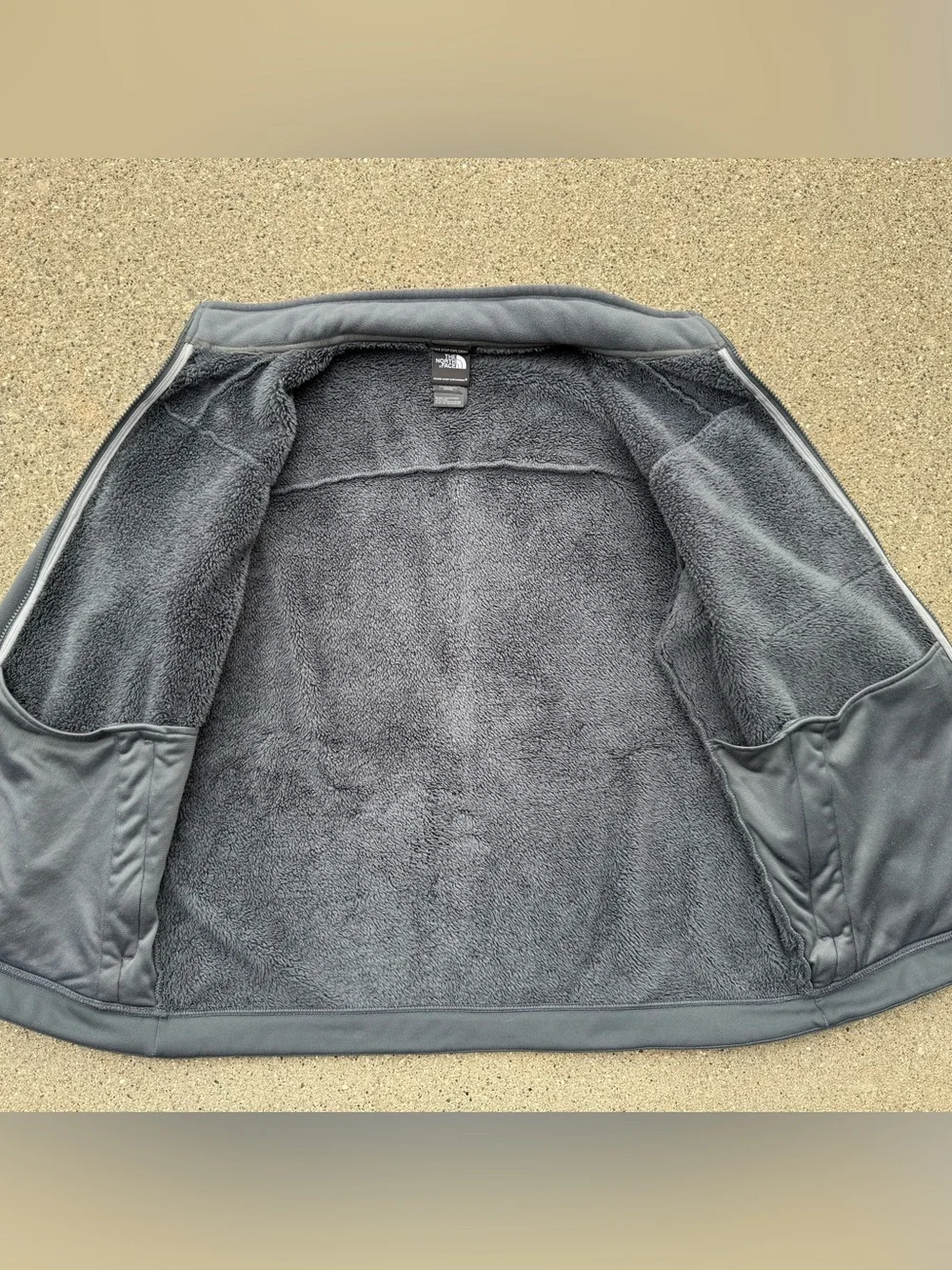 The North Face Men's Large Chimborazo Sherpa-Lined Fleece Full Zip Jacket Gray